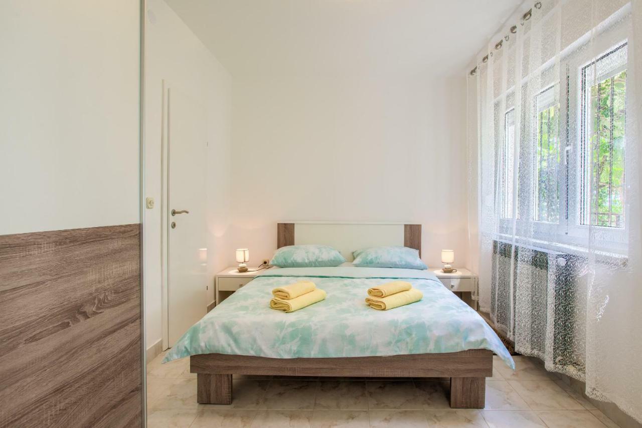 Apartman Paola Pula Exterior foto