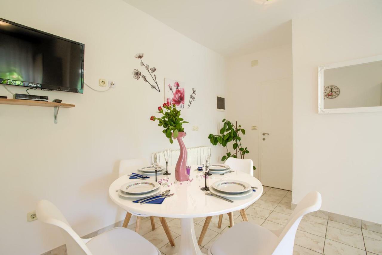 Apartman Paola Pula Exterior foto